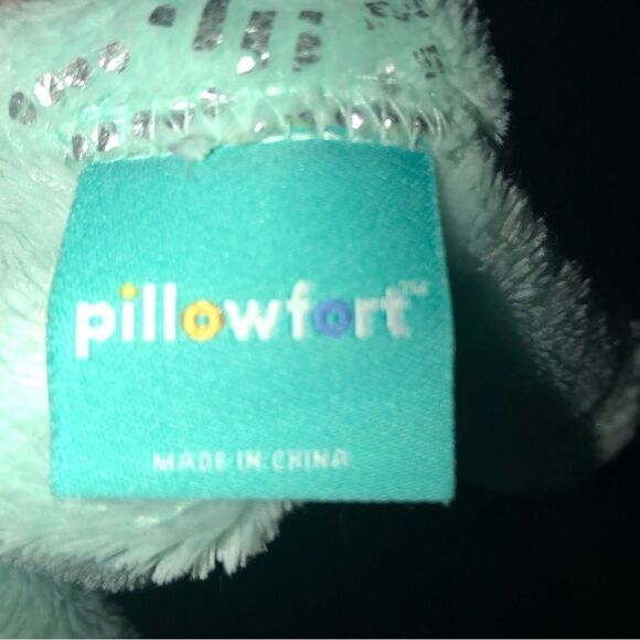 Pillowfort Kids mermaid tail blanket light aqua green and silver sz OS - Picture 3 of 8